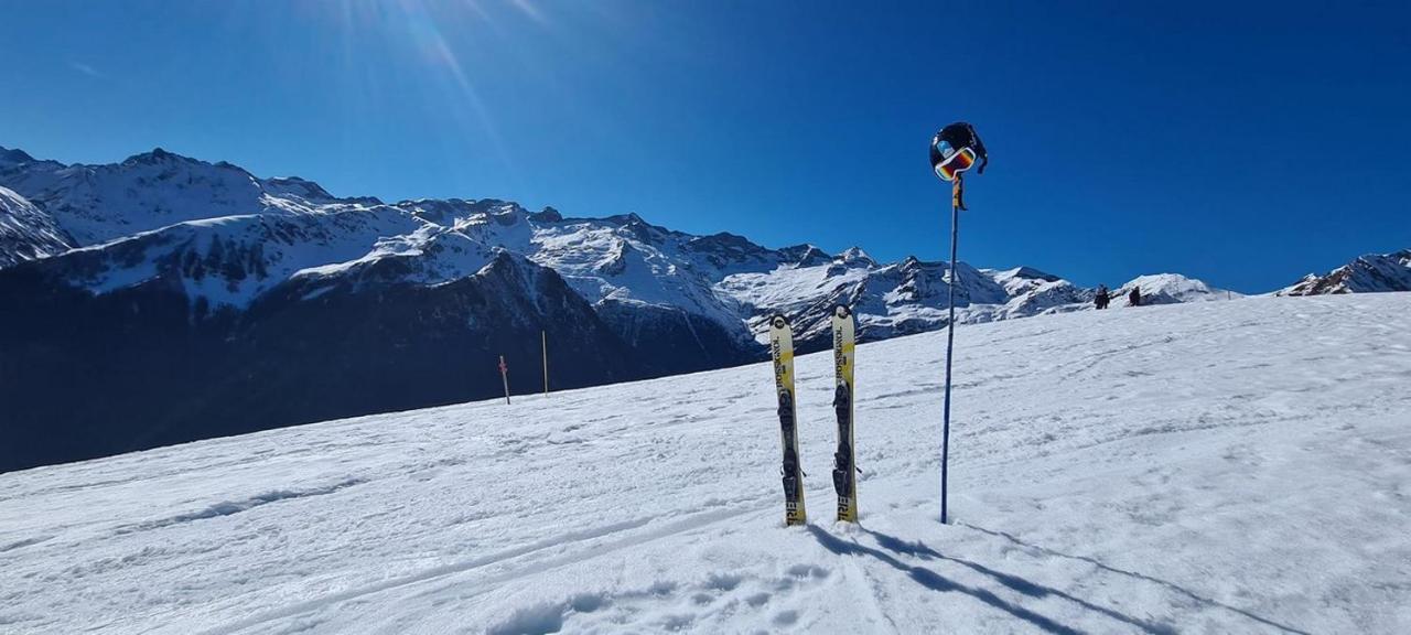 Appartement Tres Agreable Dans Belle Residence, Classe 3 Etoiles Par Le Comite Departementale Du Tourisme En Haute Garonne Bagnères-de-Luchon Exteriér fotografie